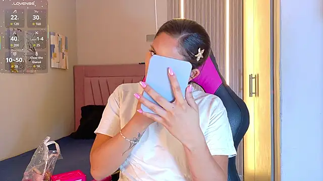 Laly Cherry  online show from November 7, 2025, 12:27 pm