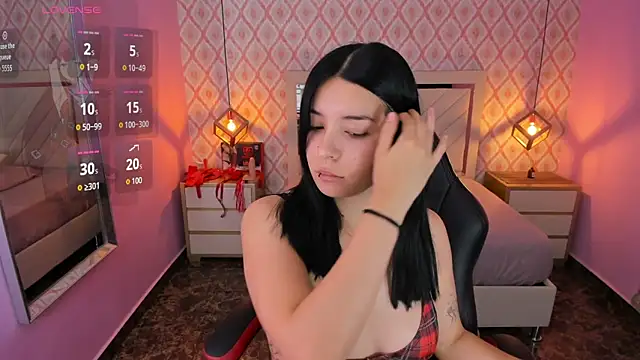 Snapshot of CHRISTY_TEIGEN4 chatting on January 10, 2026, 7:26 pm CHRISTY TEIGEN4 online show from January 10, 2026, 7:26 pm