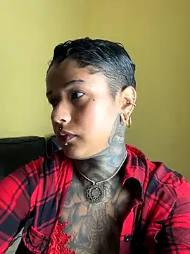 xbigpeach online show from September 11, 2025, 10:32 pm