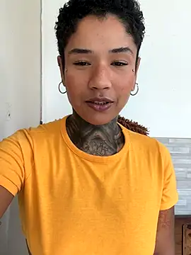 xbigpeach online show from October 12, 2025, 4:50 pm