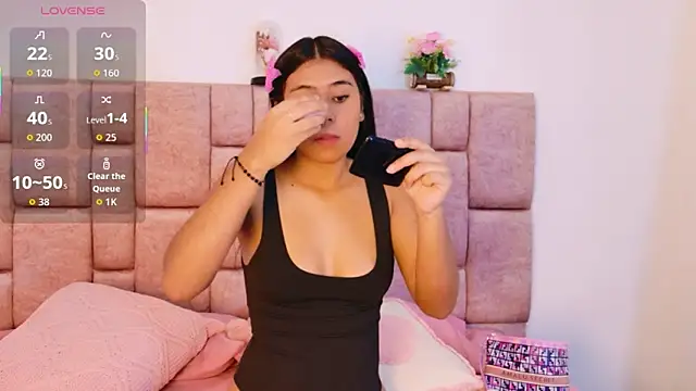 Snapshot of Kitty_Rose__ chatting on November 11, 2025, 8:42 pm Kitty Rose online show from November 11, 2025, 8:42 pm