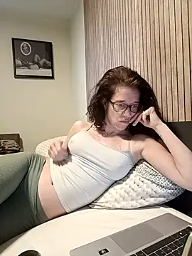 JezebelDutch online show from March 8, 2026, 3:16 pm