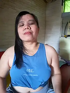 Snapshot of hotlyn45 chatting on July 13, 2026, 3:20 am hotlyn45 online show from July 13, 2026, 3:20 am