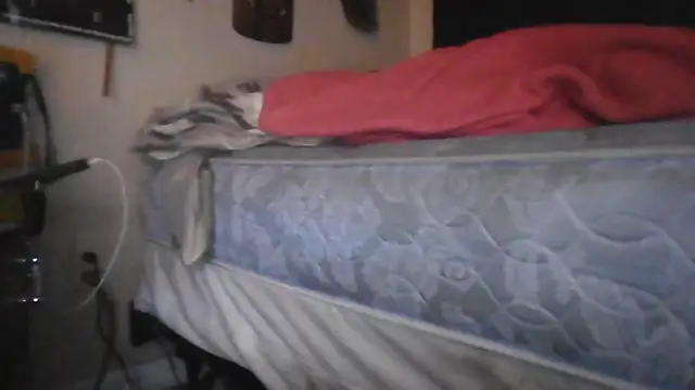 crassanova online show from December 3, 2025, 7:23 pm