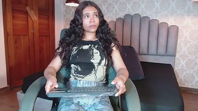 Kristall 06 online show from October 8, 2025, 3:37 am