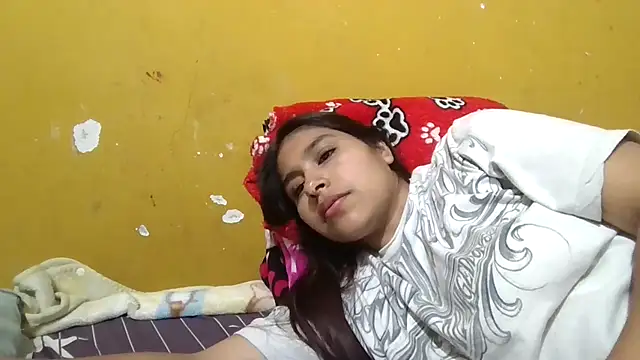 Snapshot of zairabreze chatting on October 20, 2025, 3:01 pm zairabreze online show from October 20, 2025, 3:01 pm