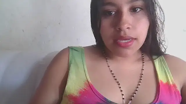 Snapshot of zairabreze chatting on November 2, 2025, 3:47 pm zairabreze online show from November 2, 2025, 3:47 pm