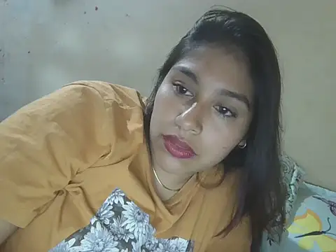 Snapshot of zairabreze chatting on July 5, 2026, 3:45 am zairabreze online show from July 5, 2026, 3:45 am