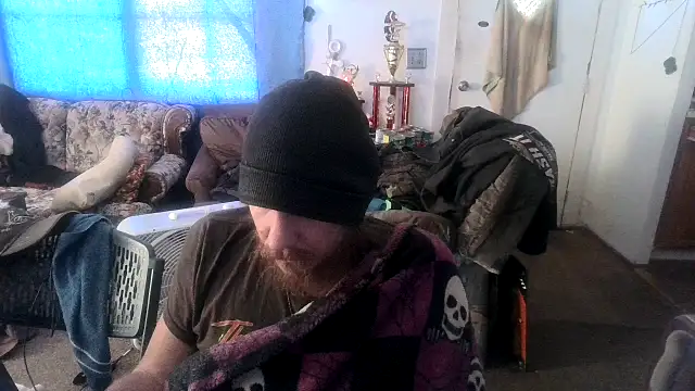 Poundtown1226 online show from September 12, 2025, 2:50 pm