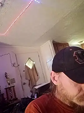 Poundtown1226 online show from April 21, 2026, 3:50 pm