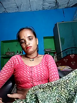 Hotwera online show from September 12, 2025, 11:37 pm