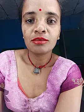 Snapshot of Hotwera chatting on October 10, 2025, 9:47 pm Hotwera online show from October 10, 2025, 9:47 pm