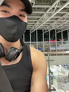 Snapshot of anhkiet_huang chatting on October 16, 2025, 1:34 pm anhkiet huang online show from October 16, 2025, 1:34 pm