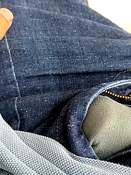 Snapshot of beerant chatting on October 6, 2025, 8:23 am beerant online show from October 6, 2025, 8:23 am