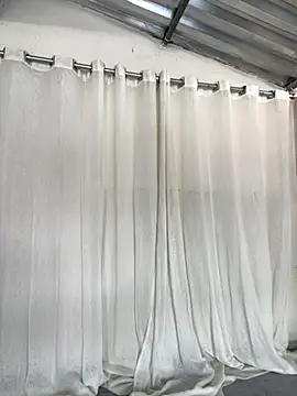 Snapshot of Katianesantos chatting on September 14, 2025, 4:39 pm Katianesantos online show from September 14, 2025, 4:39 pm