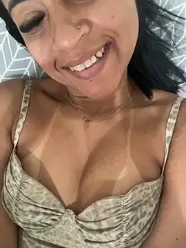 Snapshot of Katianesantos chatting on September 28, 2025, 8:20 am Katianesantos online show from September 28, 2025, 8:20 am