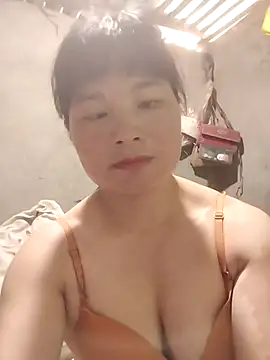 kute-00 online show from September 18, 2025, 4:47 am