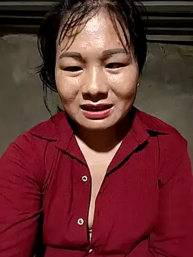 kute-00 online show from October 7, 2025, 2:20 am