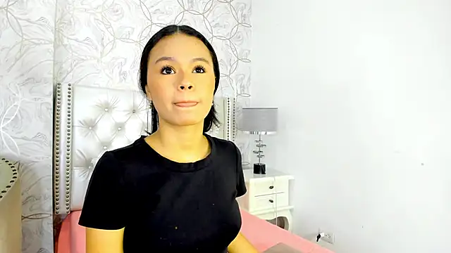 amara rousse online show from December 1, 2025, 11:15 am