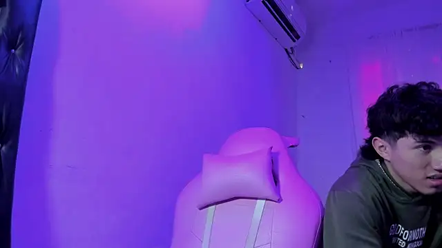 Laura and Kevin online show from January 11, 2026, 8:03 pm