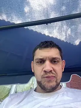 Snapshot of BogdanNegoda chatting on May 23, 2026, 7:24 am BogdanNegoda online show from May 23, 2026, 7:24 am