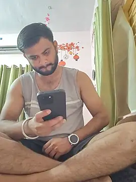 Naughtyboy08 online show from July 13, 2026, 4:32 pm