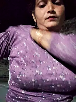 Kavya hot online show from October 22, 2025, 4:07 pm