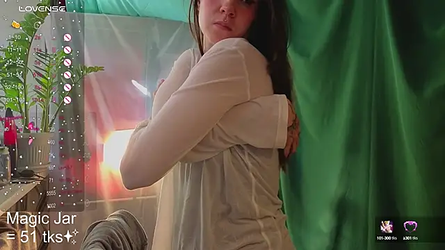 HoneyLem0n online show from September 15, 2025, 5:18 am