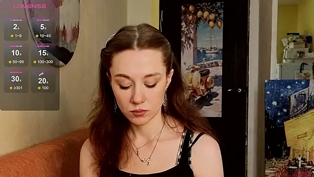 Snapshot of SkyHelen chatting on June 1, 2026, 8:27 am SkyHelen online show from June 1, 2026, 8:27 am