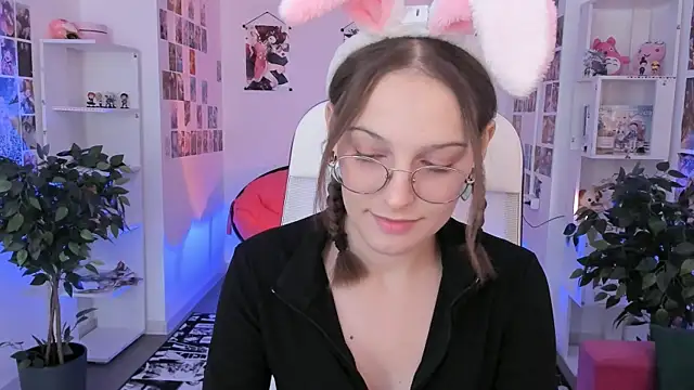 Snapshot of JenniferKiim chatting on November 1, 2025, 8:27 am JenniferKiim online show from November 1, 2025, 8:27 am