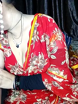 Snapshot of Oh_011 chatting on May 4, 2026, 4:47 pm Oh 011 online show from May 4, 2026, 4:47 pm