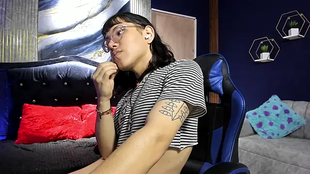 christina vamp1 online show from October 15, 2025, 7:58 pm