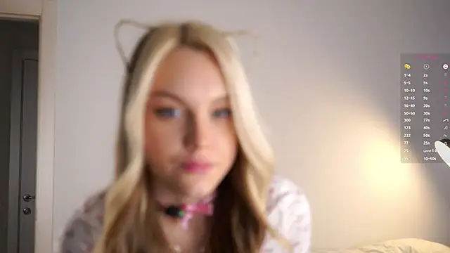 Snapshot of CherieSprinzl chatting on October 19, 2025, 6:36 am CherieSprinzl online show from October 19, 2025, 6:36 am