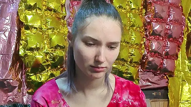  kikiclark   online show from April 12, 2026, 8:14 pm