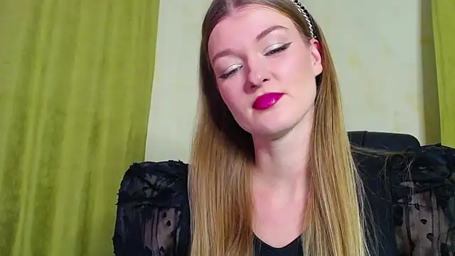 MysticVenus  online show from December 19, 2025, 3:08 pm