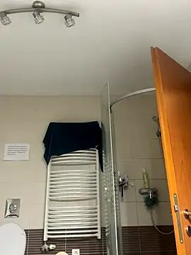 Steffi Snowbunny online show from October 1, 2025, 5:52 pm