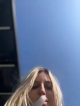 Steffi Snowbunny online show from March 18, 2026, 12:41 pm