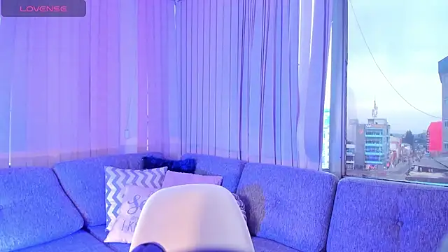 Mayajhons online show from September 19, 2025, 12:06 pm