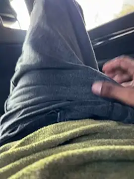 Jariushot3 online show from April 14, 2026, 2:56 pm