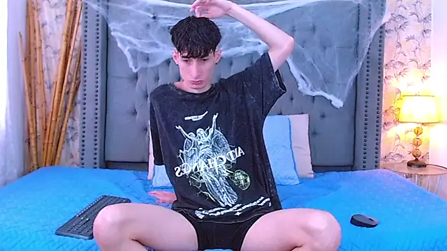 Luke Carter online show from October 16, 2025, 1:23 pm