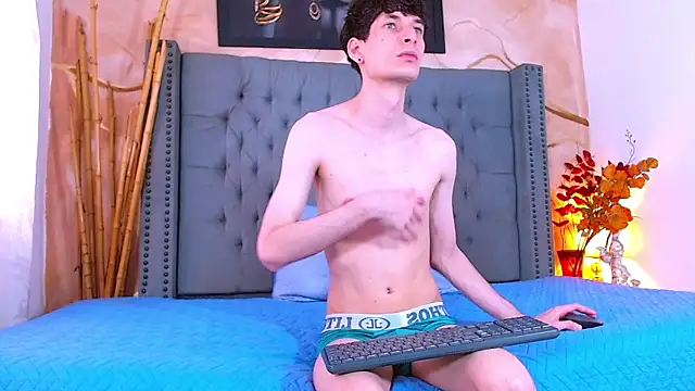 Snapshot of Luke_Carter chatting on February 4, 2026, 1:17 pm Luke Carter online show from February 4, 2026, 1:17 pm