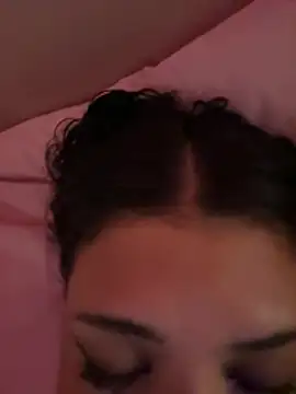 Snapshot of luluzinhax chatting on July 7, 2026, 7:23 am luluzinhax online show from July 7, 2026, 7:23 am