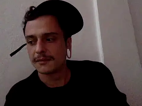 Snapshot of chrisalmeid_ chatting on September 24, 2025, 10:51 am chrisalmeid online show from September 24, 2025, 10:51 am