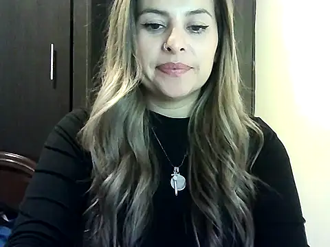 Valery  Rouse  online show from February 1, 2026, 3:38 am