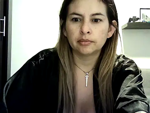 Valery  Rouse  online show from May 27, 2026, 11:51 am