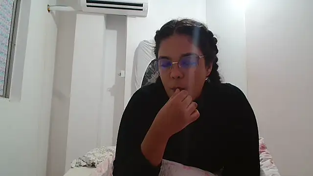 SecretBrunette online show from November 5, 2025, 5:07 am