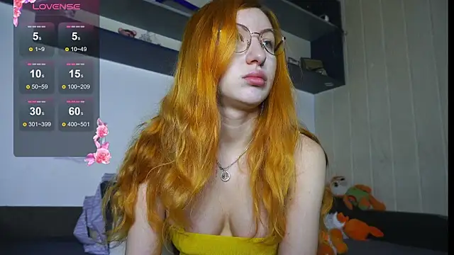 Snapshot of DaddysLittleSlutfox chatting on February 15, 2026, 10:25 am DaddysLittleSlutfox online show from February 15, 2026, 10:25 am