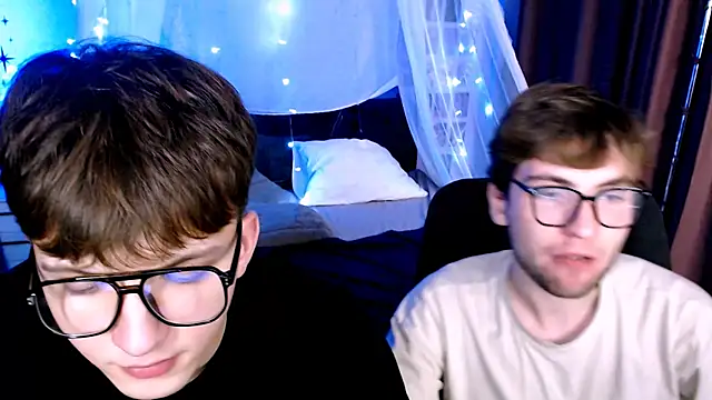 Snapshot of travis_wolf_ chatting on November 20, 2025, 8:41 pm travis wolf online show from November 20, 2025, 8:41 pm