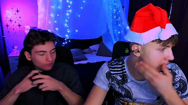 Snapshot of travis_wolf_ chatting on December 14, 2025, 8:13 pm travis wolf online show from December 14, 2025, 8:13 pm