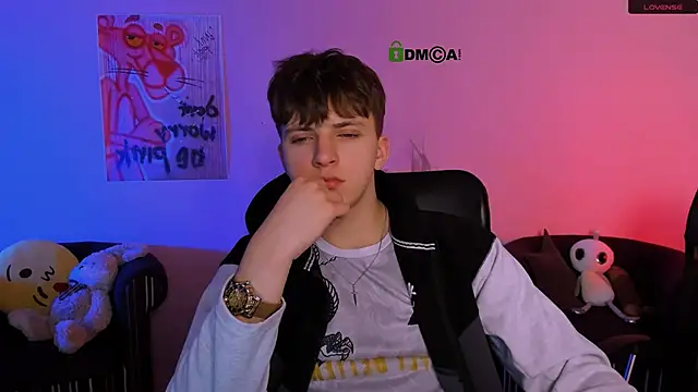 Snapshot of travis_wolf_ chatting on January 7, 2026, 8:00 pm travis wolf online show from January 7, 2026, 8:00 pm